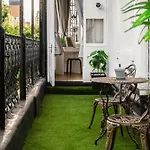 2 Bedroom Apartment In Harley Street